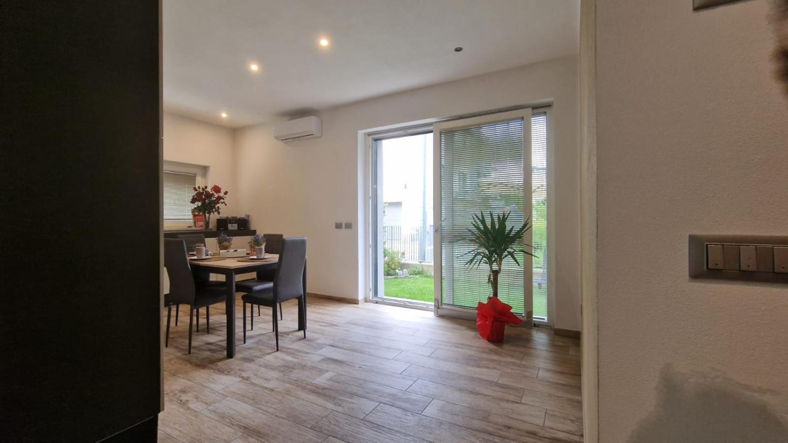 דירות Casa Lina טיראנו מראה חיצוני תמונה