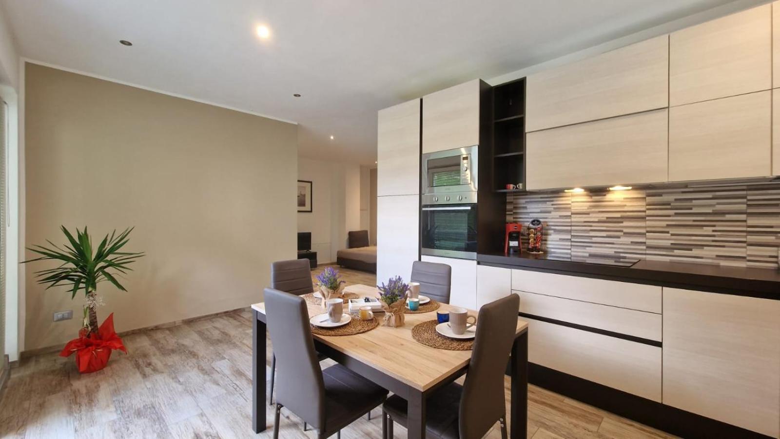דירות Casa Lina טיראנו מראה חיצוני תמונה